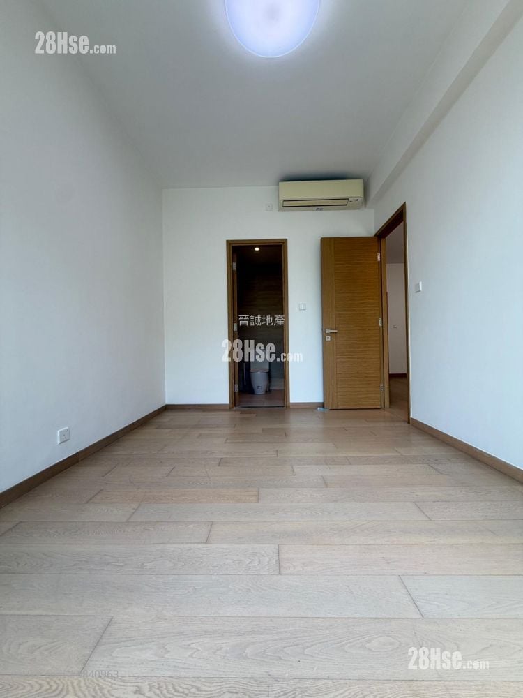 The Bloomsway Rental 5+ Bedrooms , 4 Bathrooms 1,405 ft²