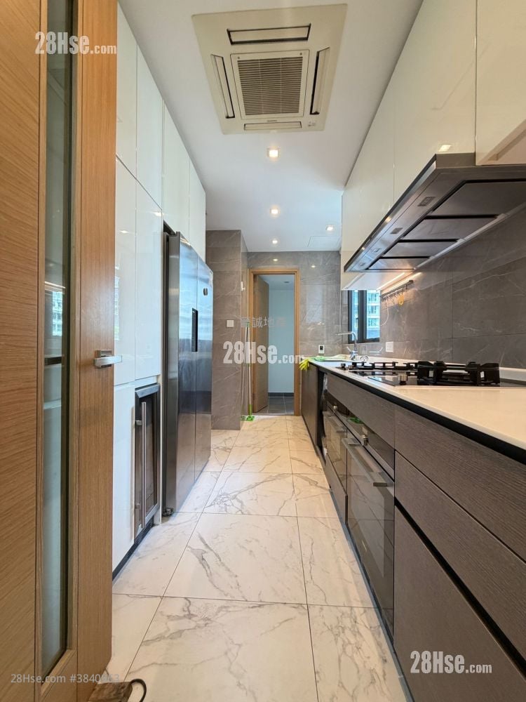 The Bloomsway Rental 5+ Bedrooms , 4 Bathrooms 1,405 ft²
