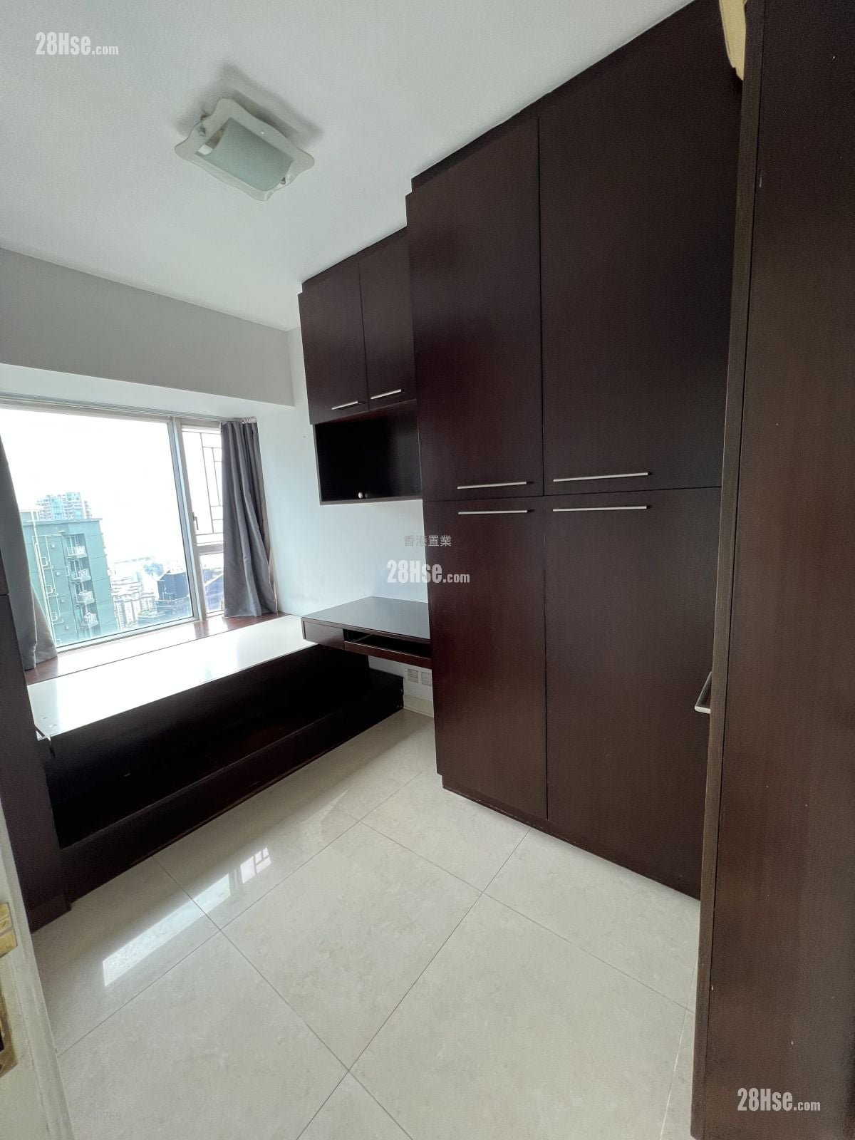 Banyan Garden Rental 2 Bedrooms , 1 Bathroom 516 ft²