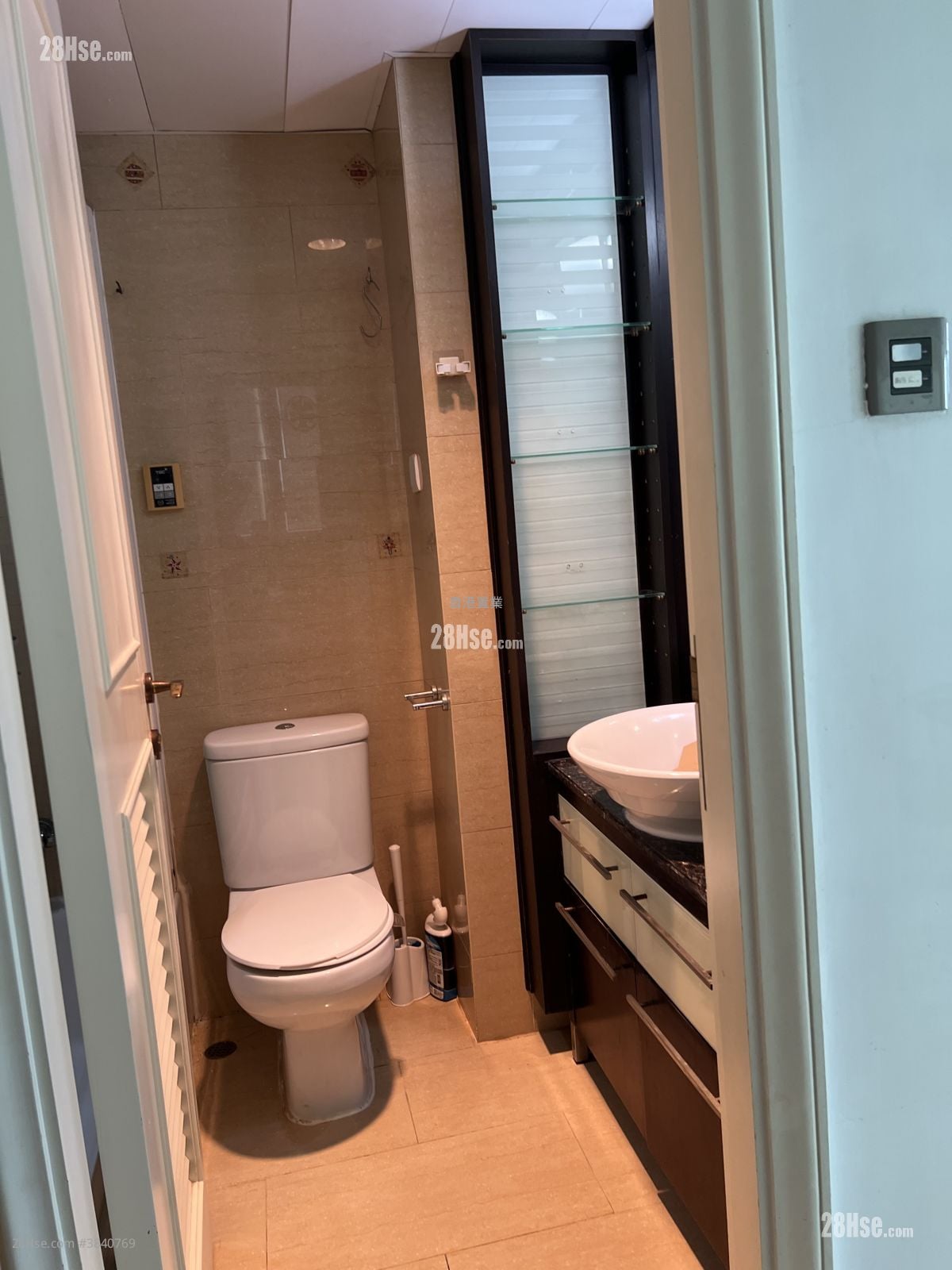 Banyan Garden Rental 2 Bedrooms , 1 Bathroom 516 ft²