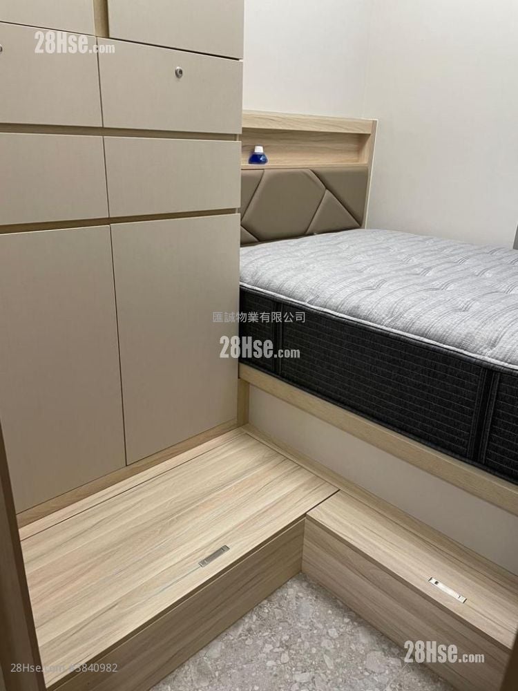 Artisan Garden Sell 1 Bedroom , 1 Bathroom 300 ft²