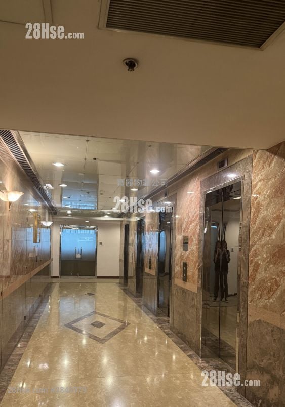 118 Connaught Rd. W. Rental 1 Bedroom