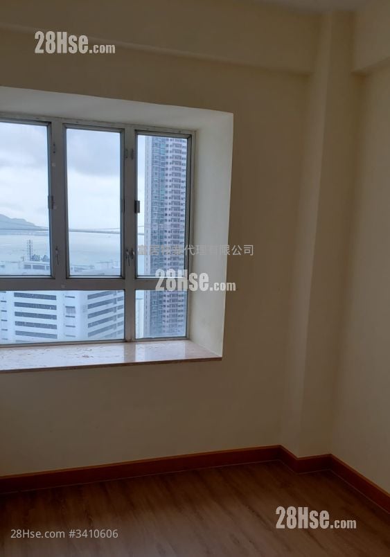 Rhine Garden Sell 3 Bedrooms , 2 Bathrooms 710 ft²
