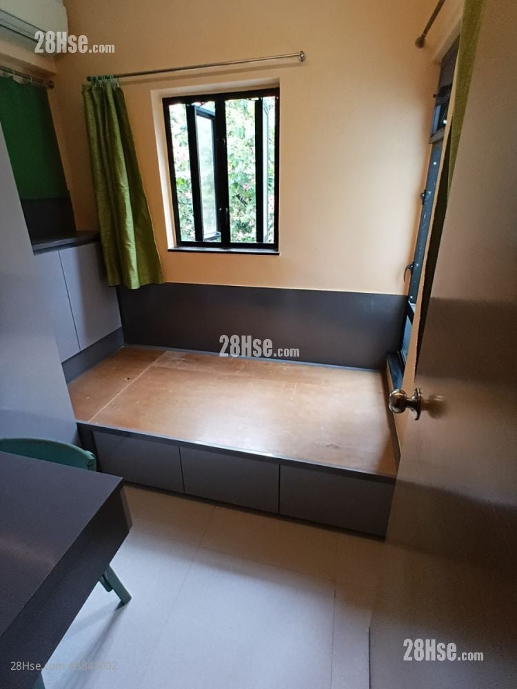 Shaukeiwan Plaza Rental 2 Bedrooms , 1 Bathroom 340 ft²