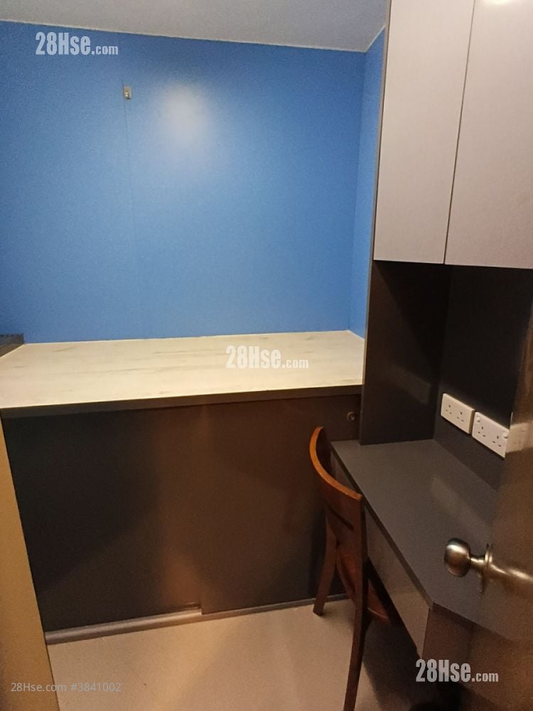 Shaukeiwan Plaza Rental 2 Bedrooms , 1 Bathroom 340 ft²