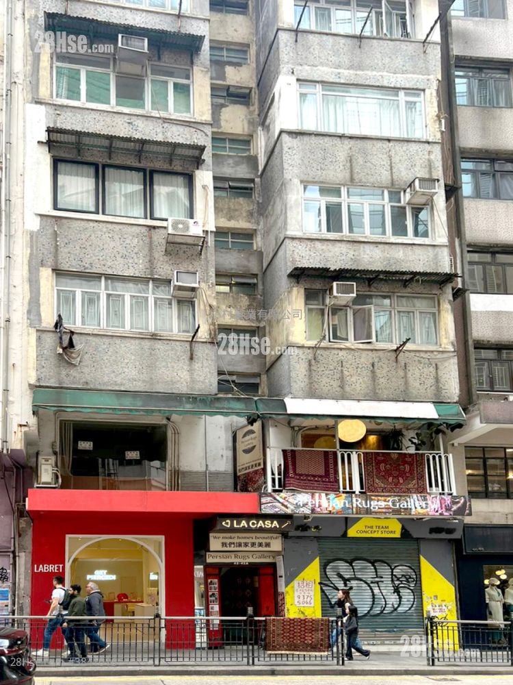大廈外觀: 荷李活道42-42A號 租盤 1 房 , 1 浴室 397 平方呎