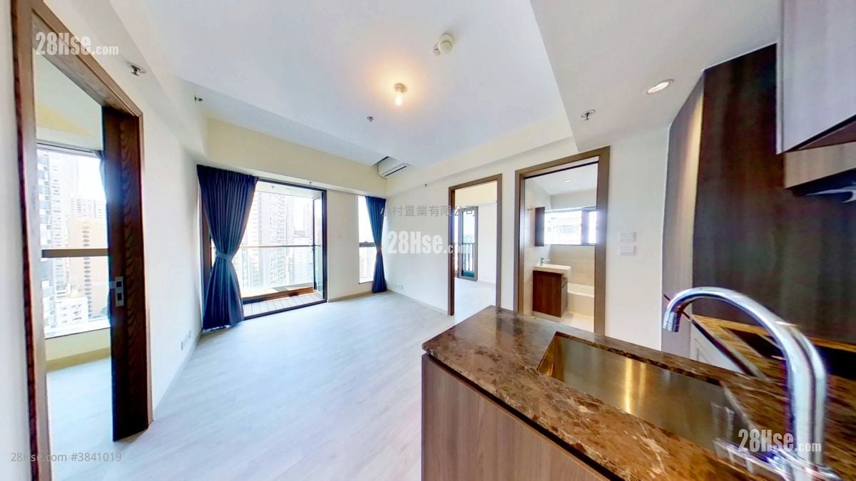 living room: 18 Mosque Street Rental 2 Bedrooms , 1 Bathroom 477 ft²