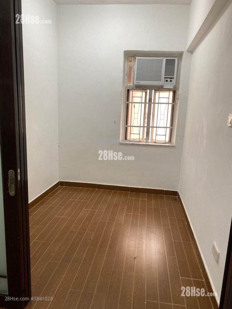 Po Tai Building Sell 3 Bedrooms , 1 Bathroom 507 ft²
