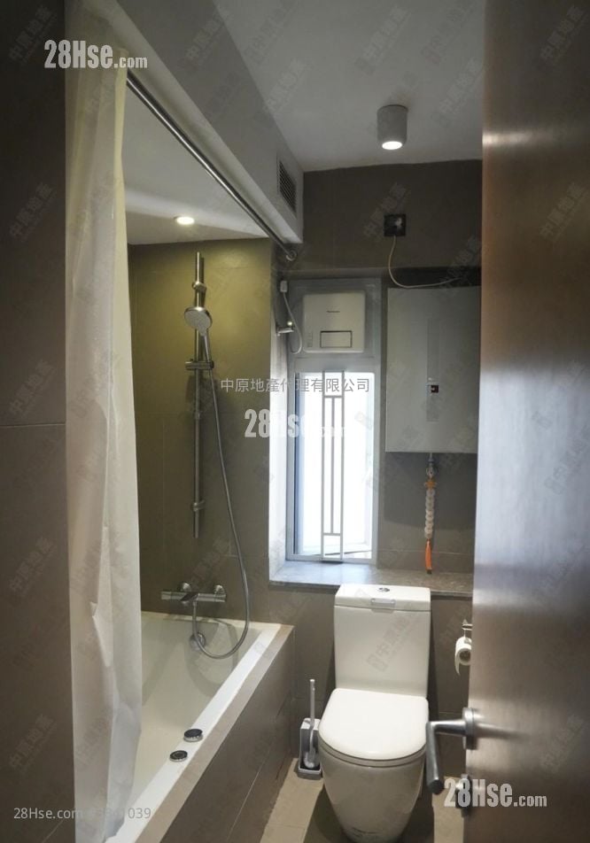 New Kwai Fong Gardens Sell 2 Bedrooms , 1 Bathroom 418 ft²