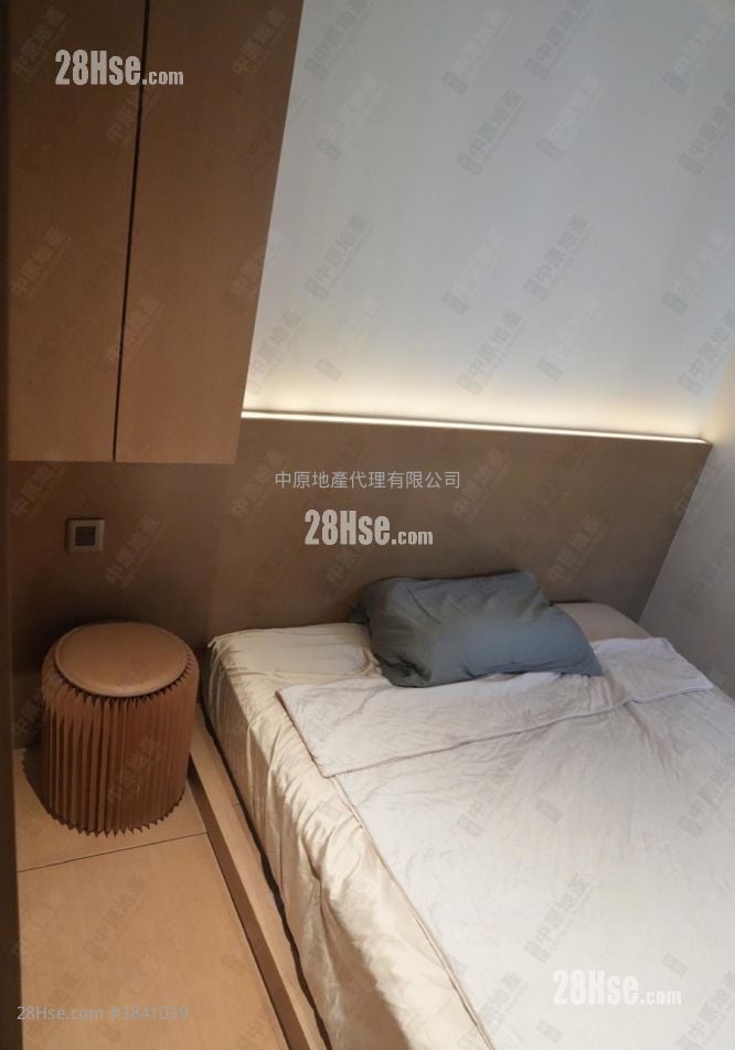 New Kwai Fong Gardens Sell 2 Bedrooms , 1 Bathroom 418 ft²
