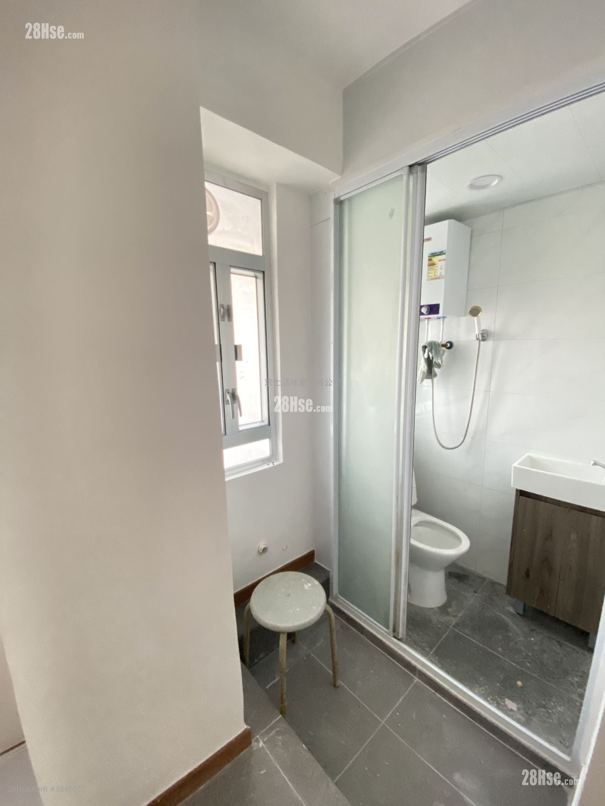 Chinese Mansion Rental Studio 100 ft²