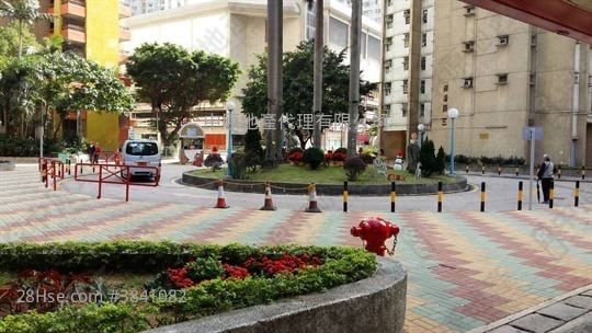 Ching Tai Court Sell 3 Bedrooms , 1 Bathroom 554 ft²