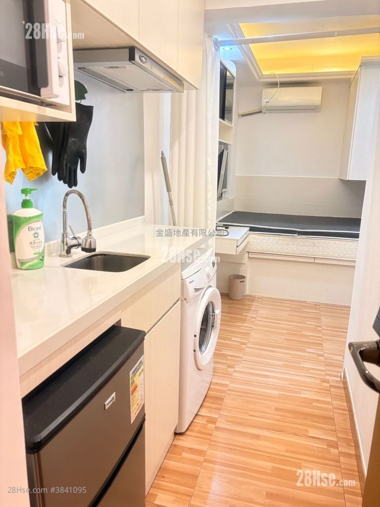 Chinese Mansion Rental 1 Bathroom 140 ft²