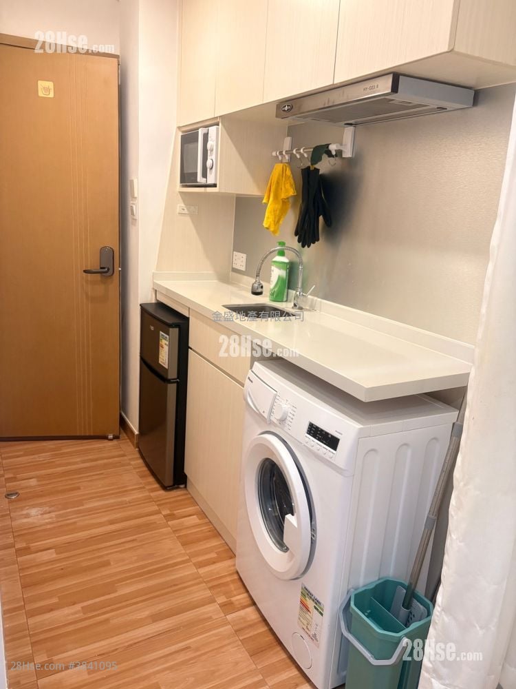 Chinese Mansion Rental 1 Bathroom 140 ft²
