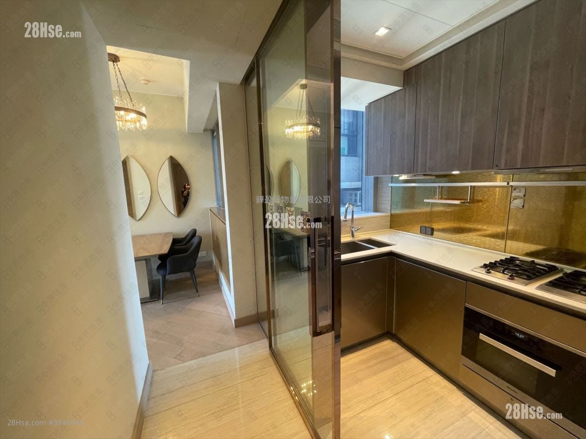 Babington Hill Rental 2 Bedrooms , 2 Bathrooms 621 ft²