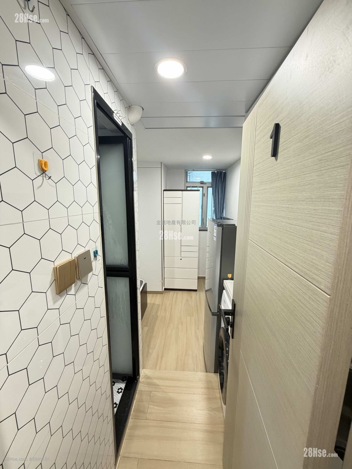 Chinese Mansion Rental 1 Bathroom 130 ft²