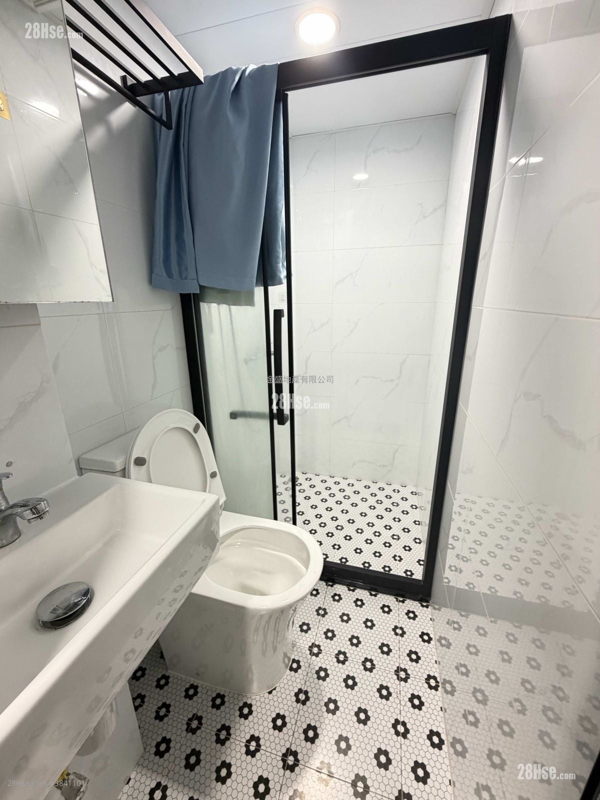 Chinese Mansion Rental 1 Bathroom 130 ft²