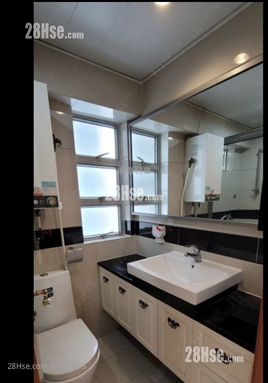 Kingswood Villas Rental 3 Bedrooms , 2 Bathrooms 633 ft²