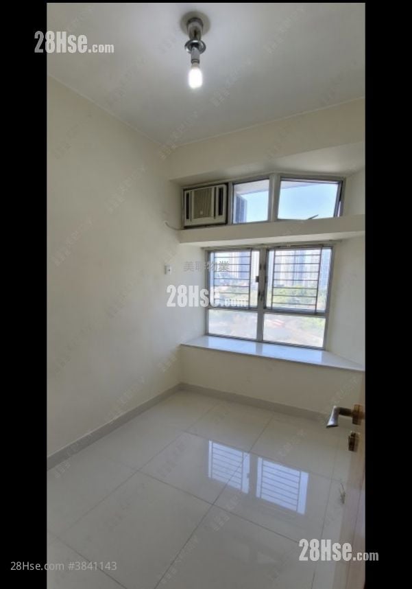 Kingswood Villas Rental 3 Bedrooms , 2 Bathrooms 633 ft²