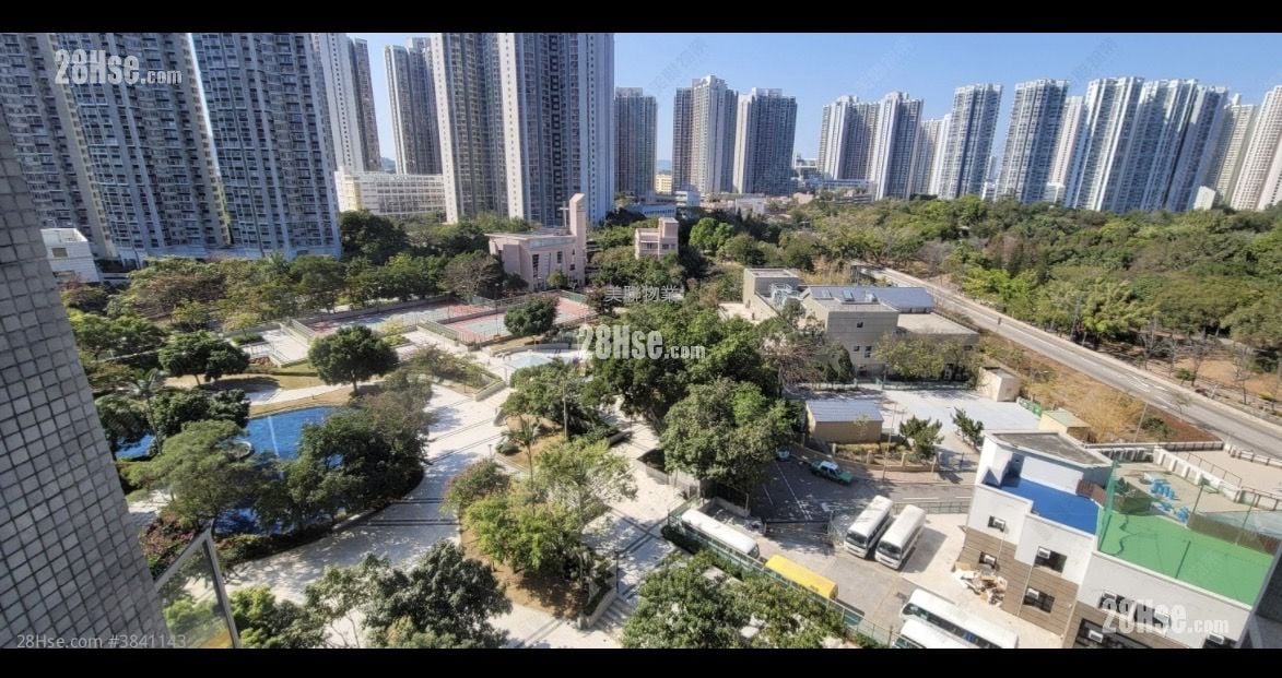 Kingswood Villas Rental 3 Bedrooms , 2 Bathrooms 633 ft²