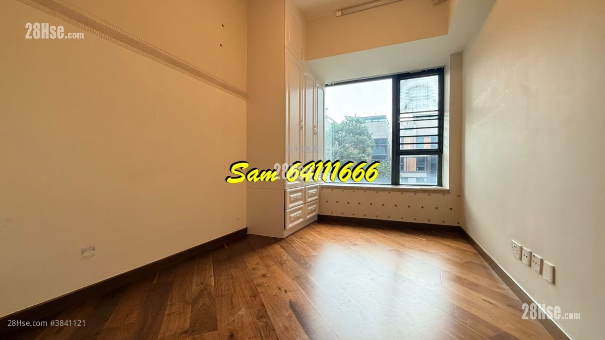 Parc Inverness Rental 3 Bedrooms , 2 Bathrooms 1,052 ft²