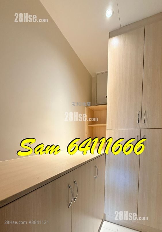 Parc Inverness Rental 3 Bedrooms , 2 Bathrooms 1,052 ft²