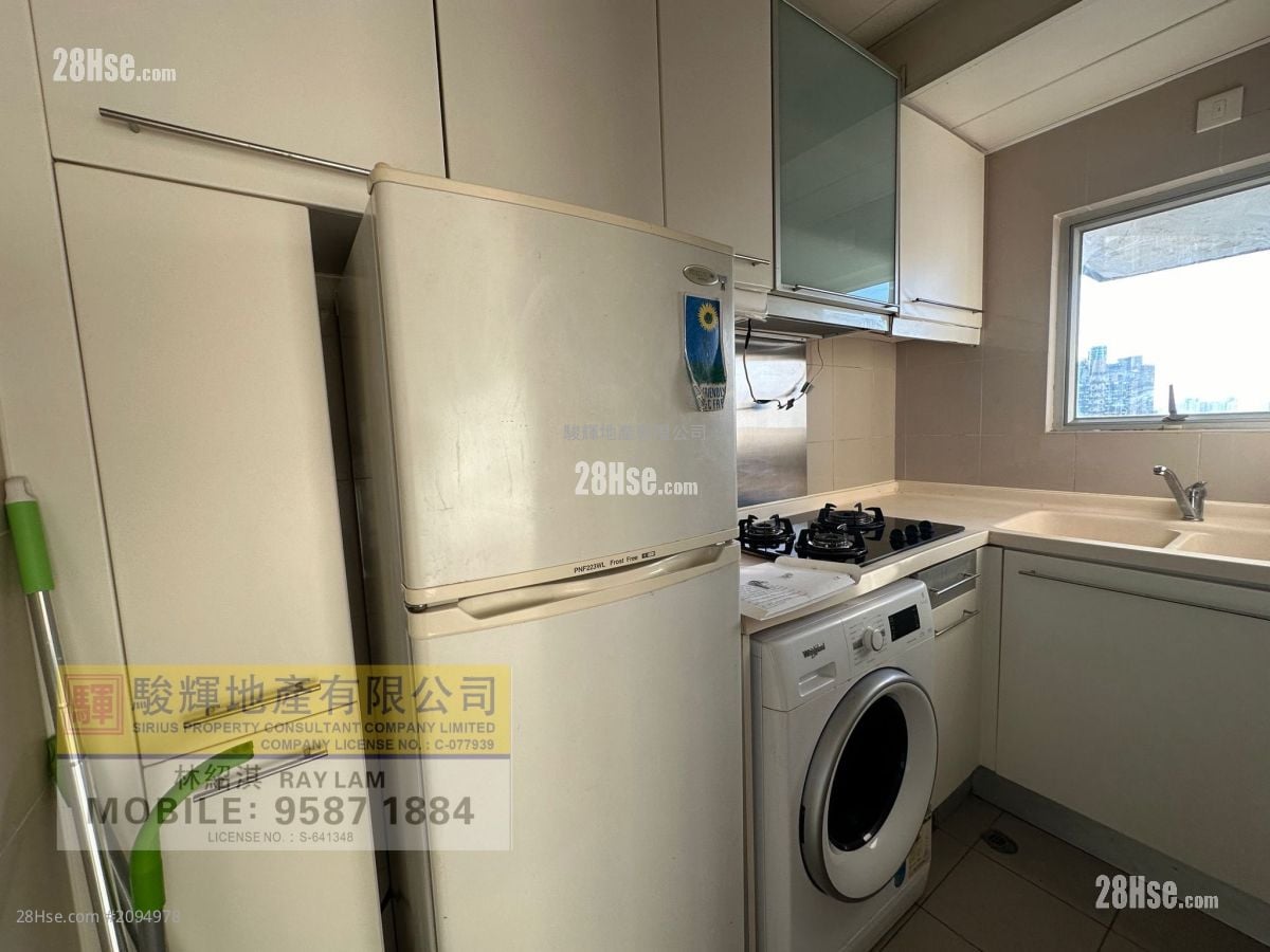 Flourish Mansion Rental 3 Bedrooms , 2 Bathrooms 662 ft²