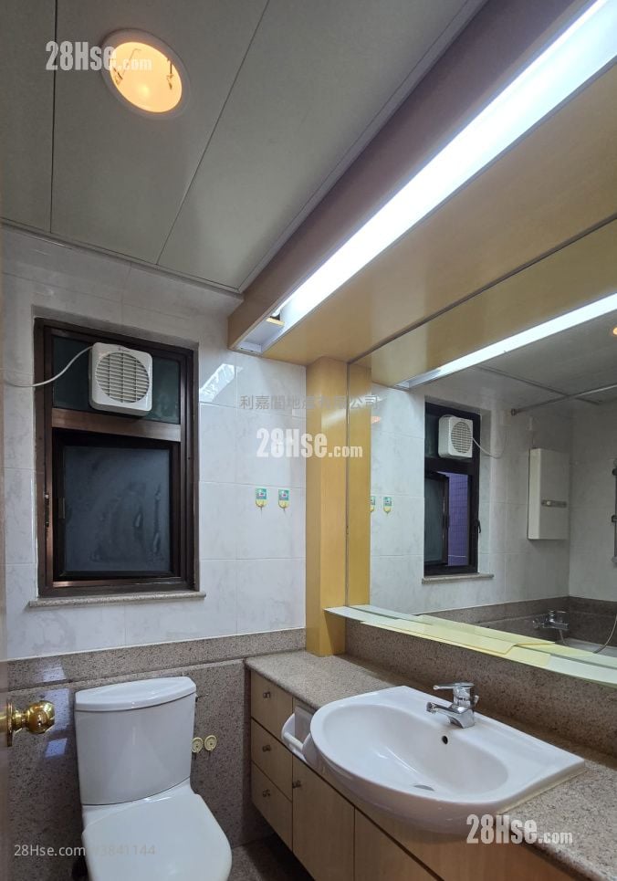 Honor Villa Sell 3 Bedrooms , 2 Bathrooms 681 ft²
