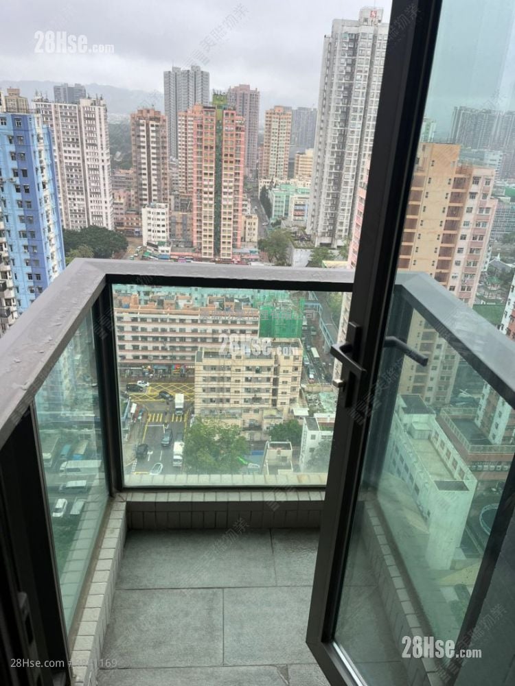 Sol City Rental 1 Bedroom , 1 Bathroom 331 ft²