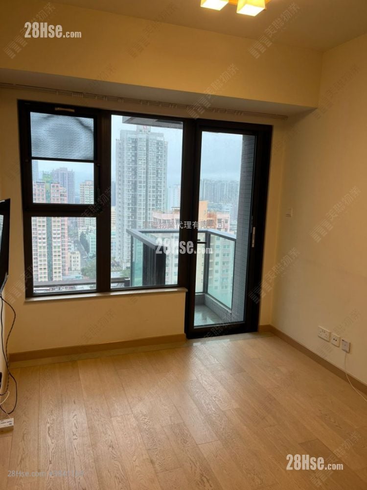 Sol City Rental 1 Bedroom , 1 Bathroom 331 ft²