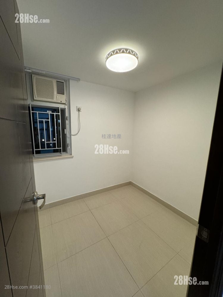 Tsuen Wan Centre Rental 2 Bedrooms , 1 Bathroom 354 ft²