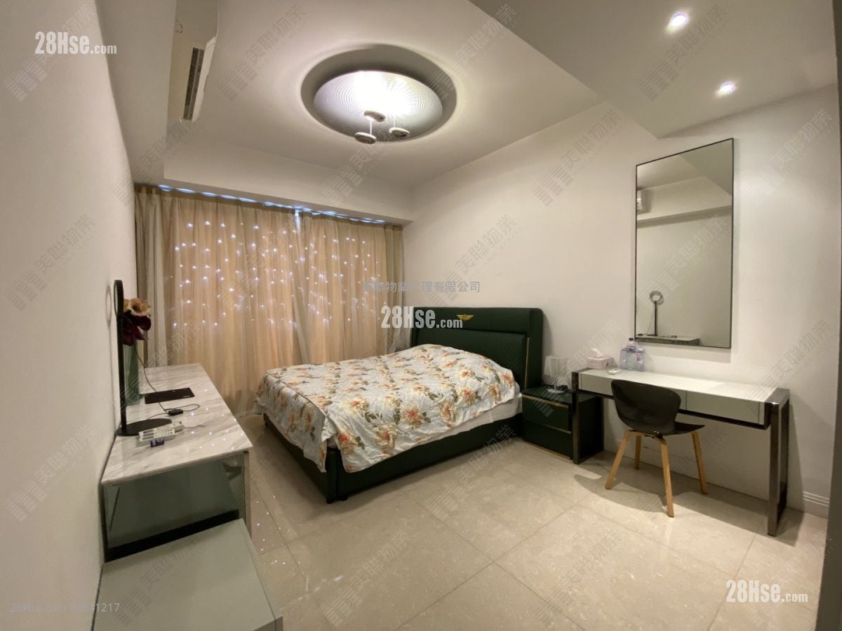 La Mansion Rental 4 Bedrooms , 3 Bathrooms 1,589 ft²