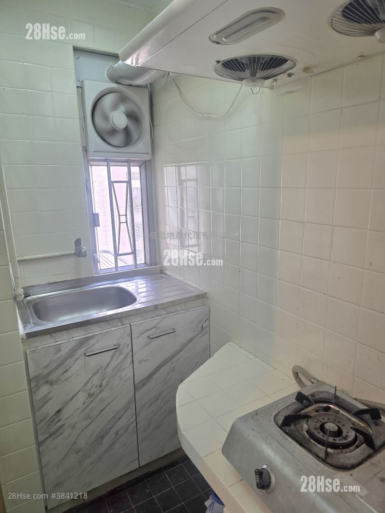 Odeon Building Rental 2 Bedrooms , 1 Bathroom 371 ft²