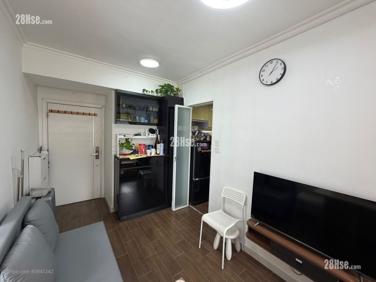 Garden Rivera Rental 2 Bedrooms , 1 Bathroom 269 ft²