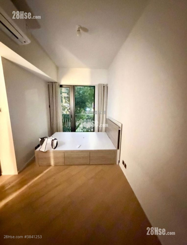 Park Hillcrest Rental 3 Bedrooms , 2 Bathrooms 663 ft²