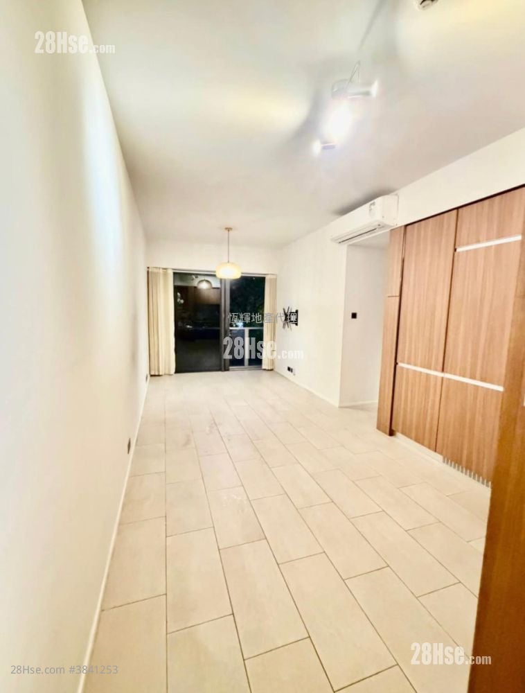Park Hillcrest Rental 3 Bedrooms , 2 Bathrooms 663 ft²