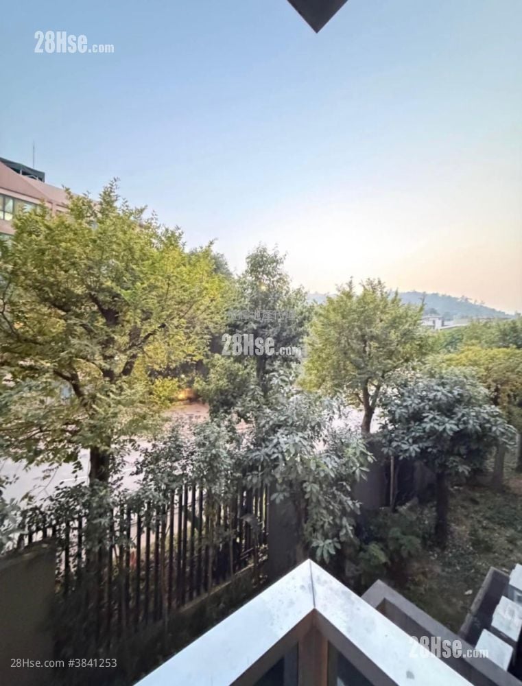 Park Hillcrest Rental 3 Bedrooms , 2 Bathrooms 663 ft²