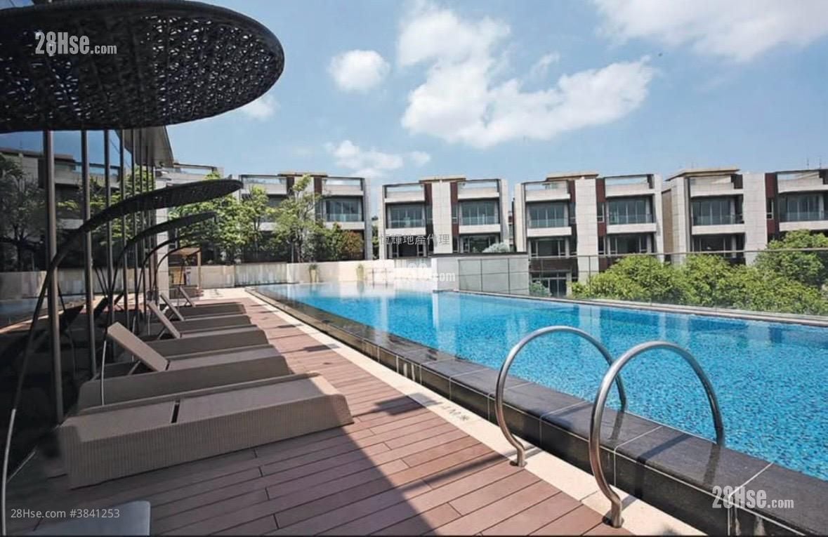Park Hillcrest Rental 3 Bedrooms , 2 Bathrooms 663 ft²