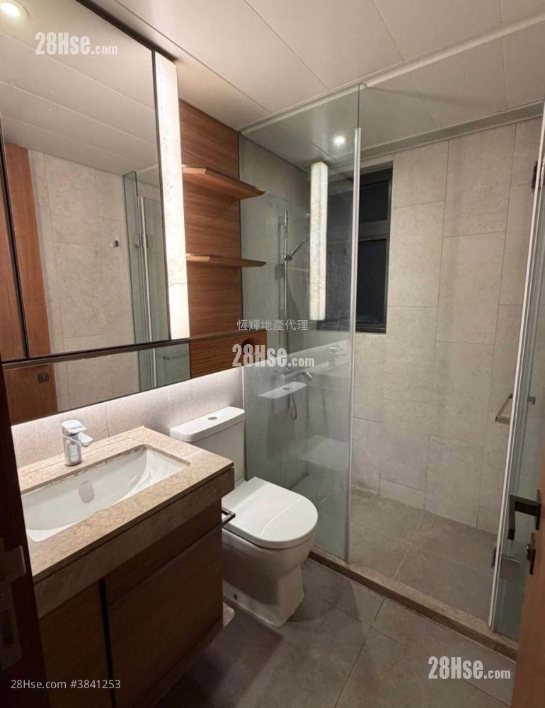 Park Hillcrest Rental 3 Bedrooms , 2 Bathrooms 663 ft²