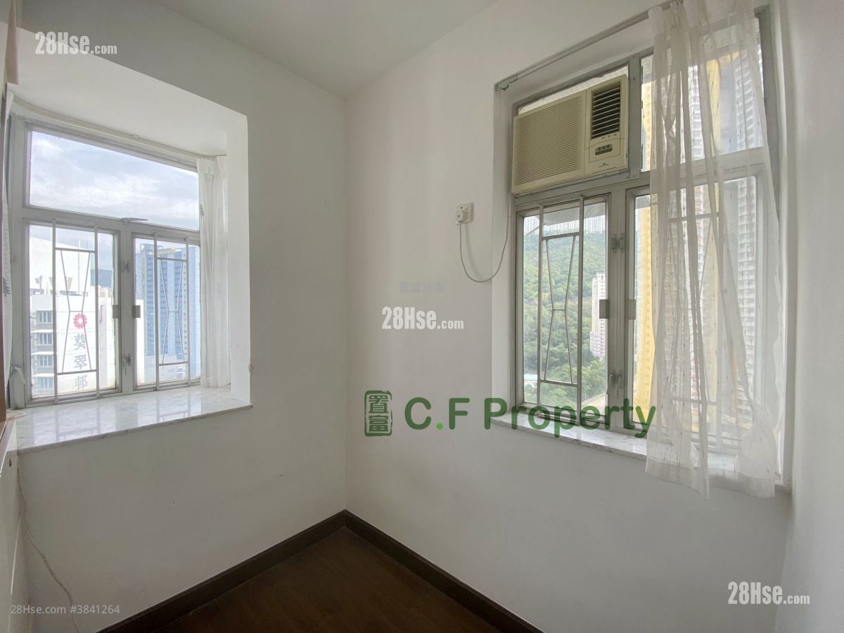 Kwai Fong Terrace Rental 2 Bedrooms , 1 Bathroom 415 ft²