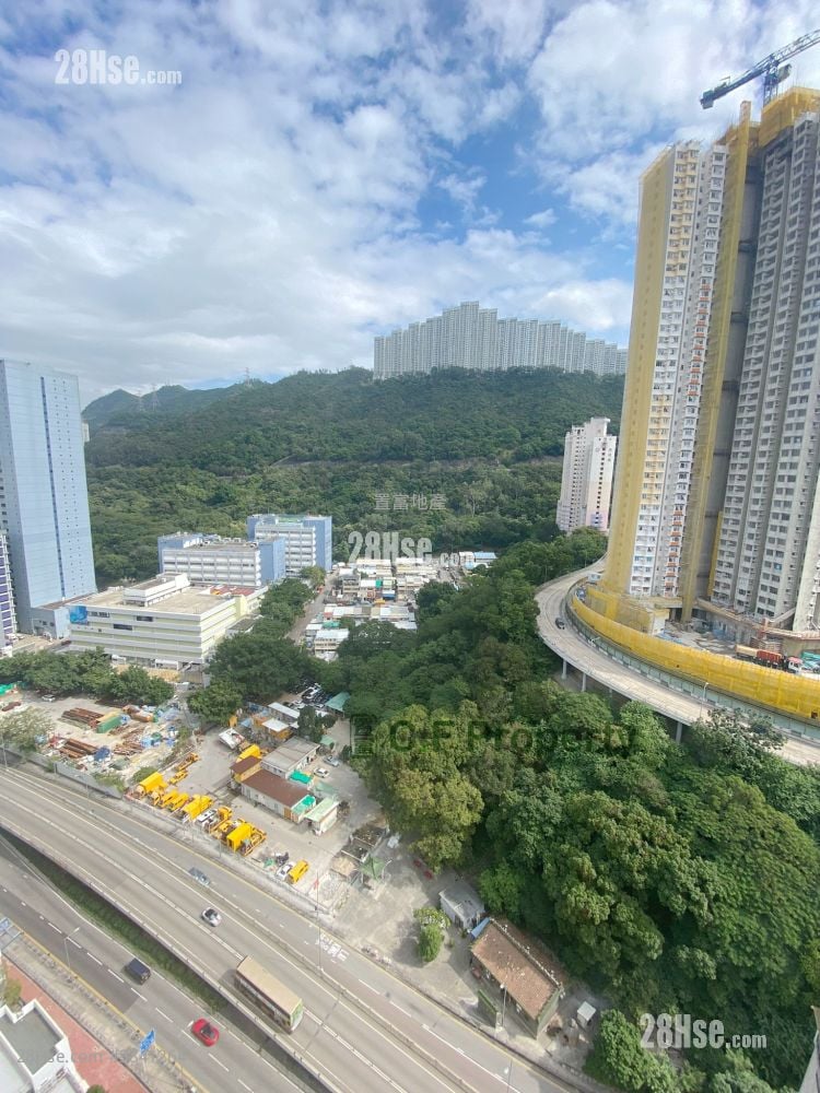 Kwai Fong Terrace Rental 2 Bedrooms , 1 Bathroom 415 ft²