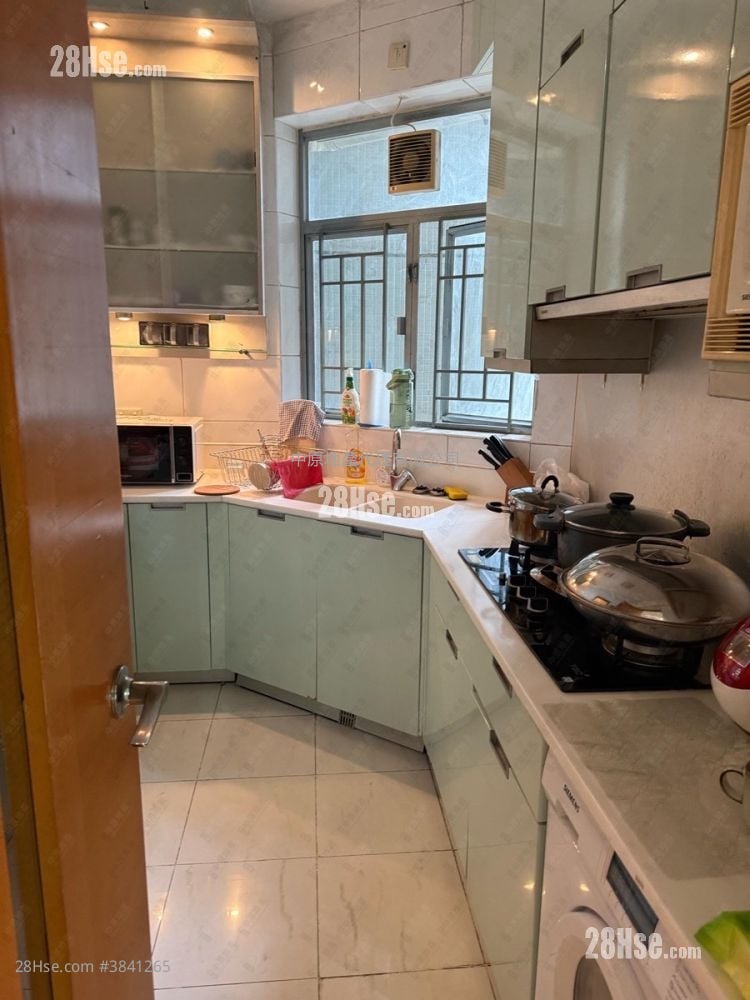 Coastal Skyline Sell 3 Bedrooms , 2 Bathrooms 771 ft²