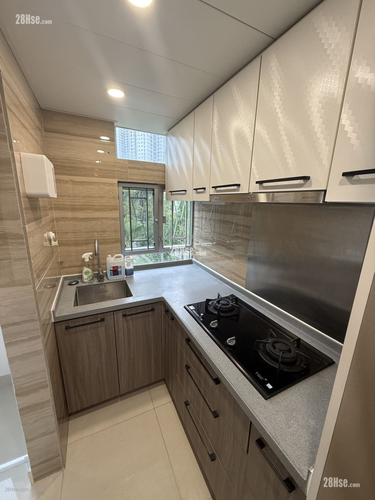 May Shing Court Rental 2 Bedrooms , 1 Bathroom 394 ft²
