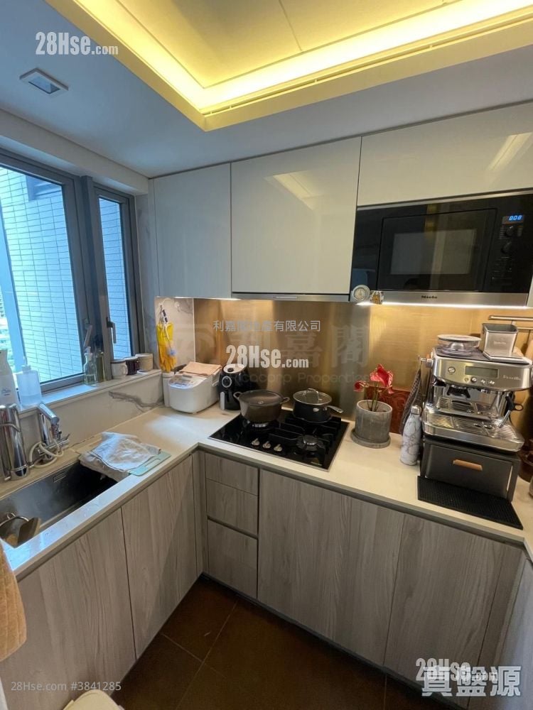 One Kai Tak(I) Sell 2 Bedrooms 525 ft²