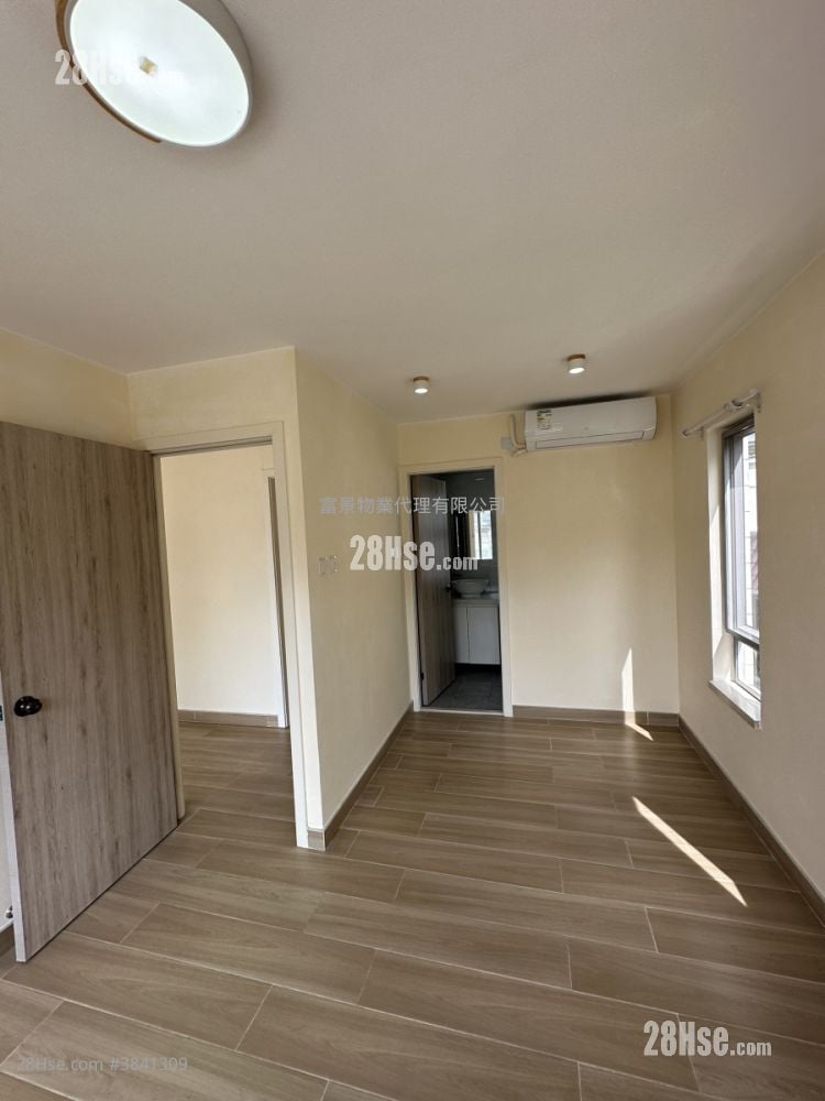 Lung Kwu Tan Rental 3 Bedrooms , 2 Bathrooms 653 ft²