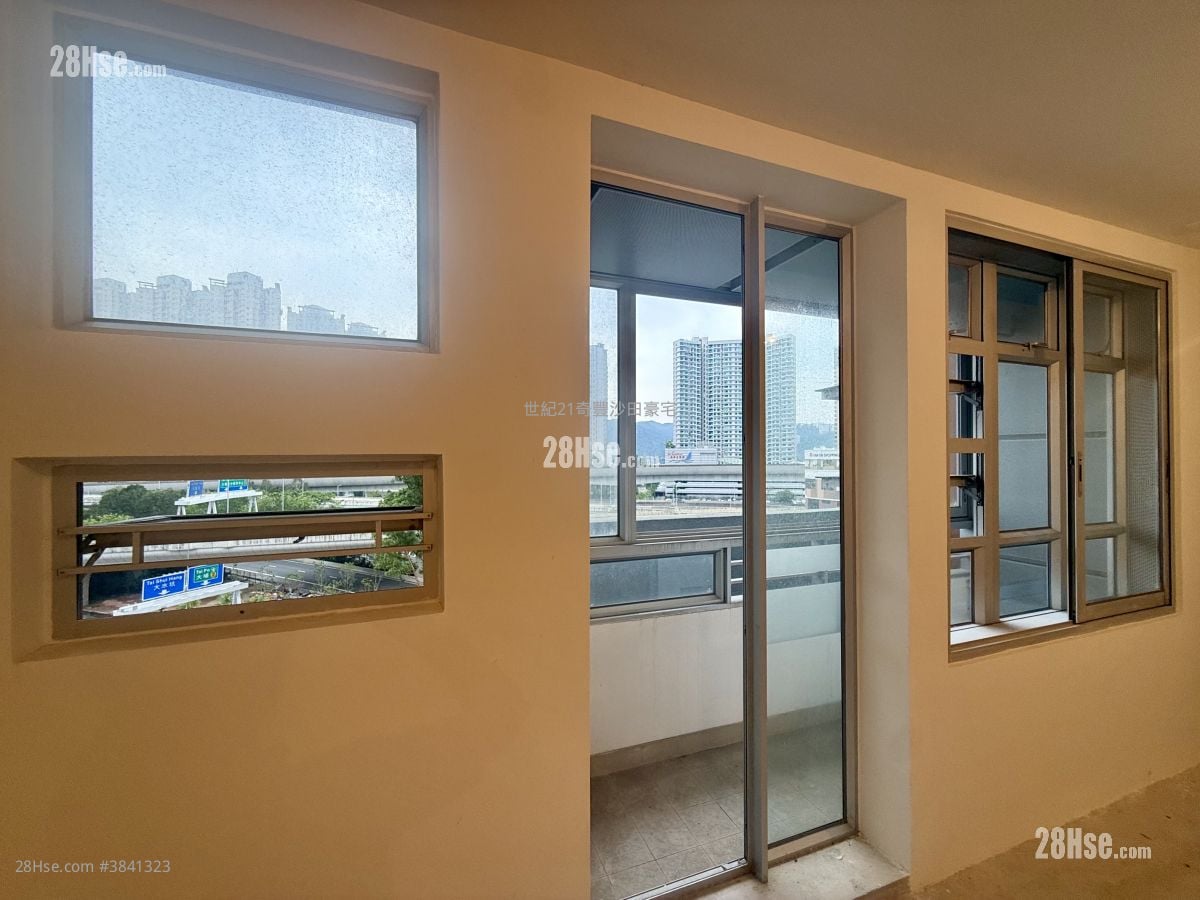 Kam Chun Court Sell Studio , 1 Bathroom 418 ft²