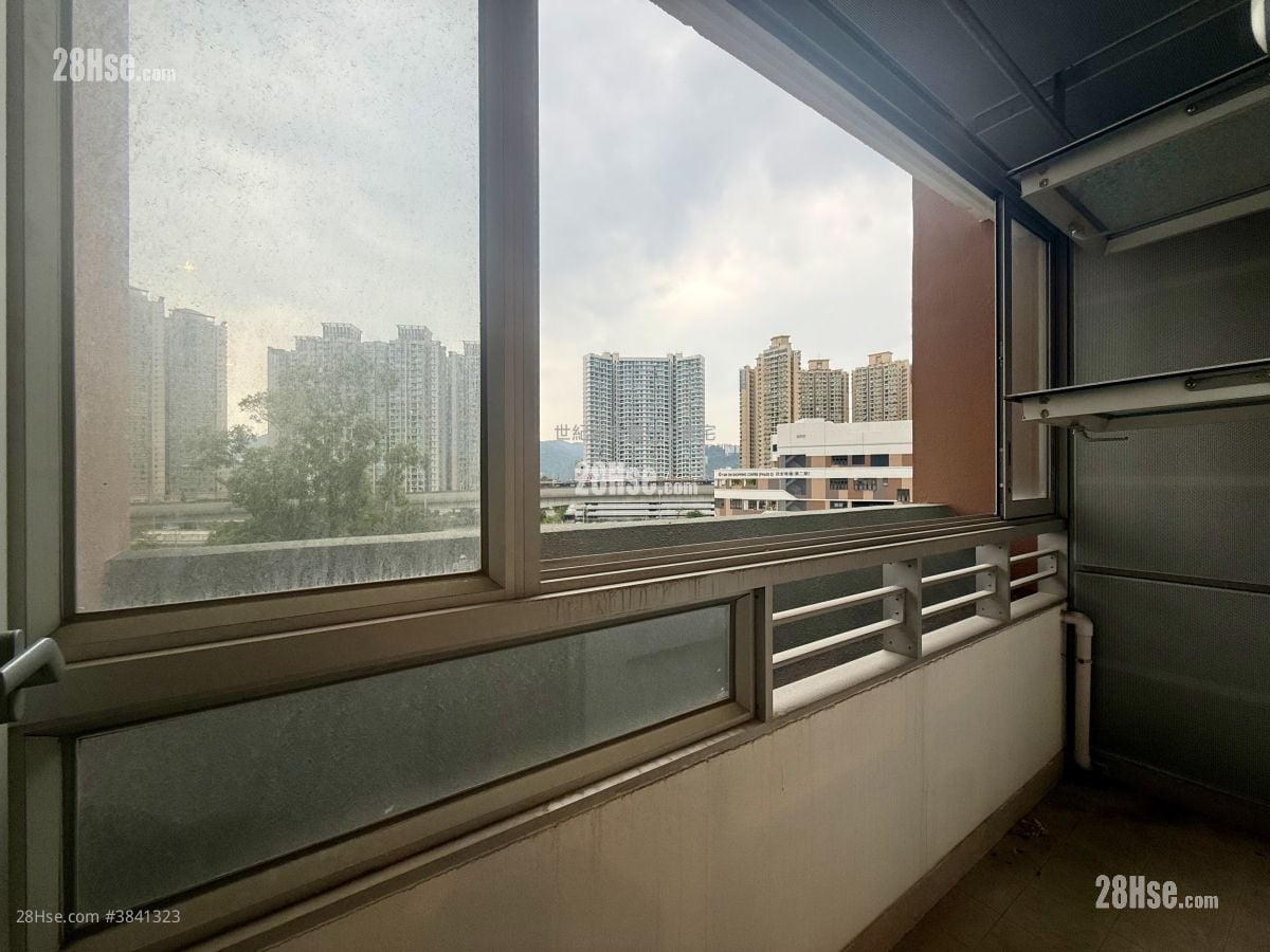 Kam Chun Court Sell Studio , 1 Bathroom 418 ft²