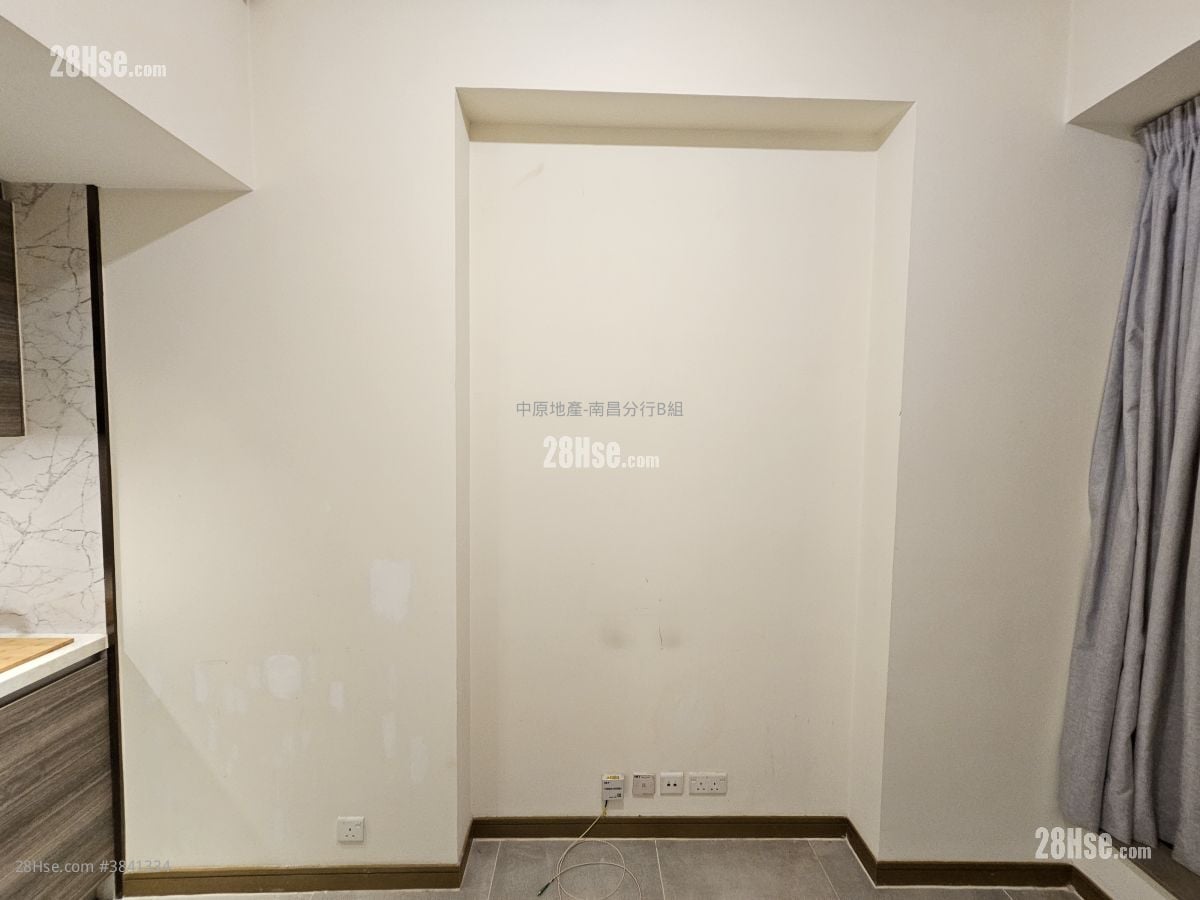 Ava61 Rental Studio , 1 Bathroom 161 ft²