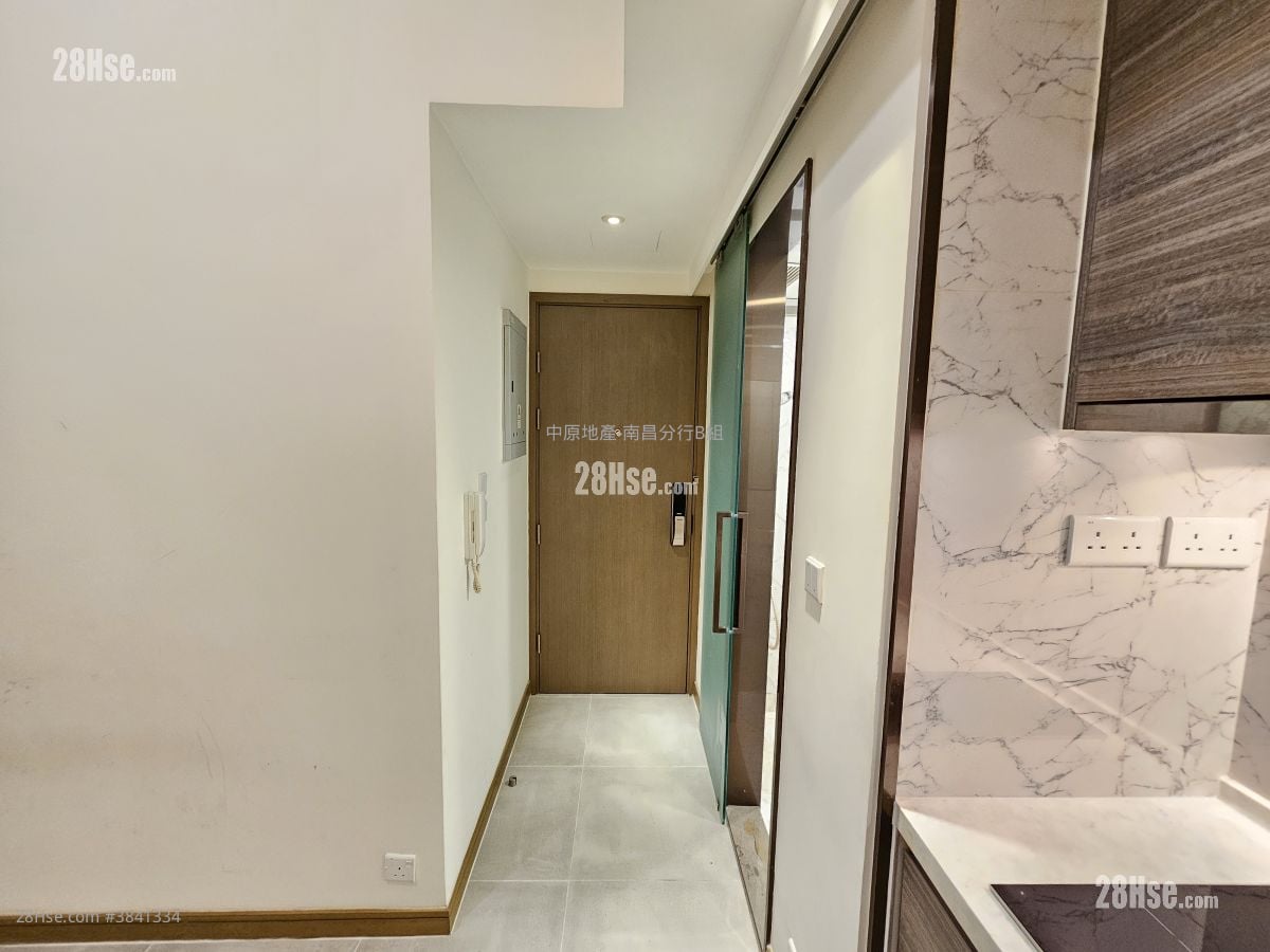 Ava61 Rental Studio , 1 Bathroom 161 ft²