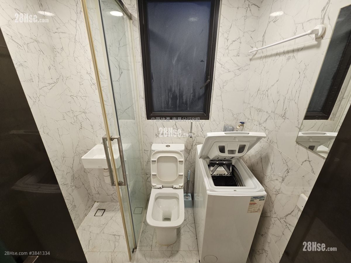 Ava61 Rental Studio , 1 Bathroom 161 ft²